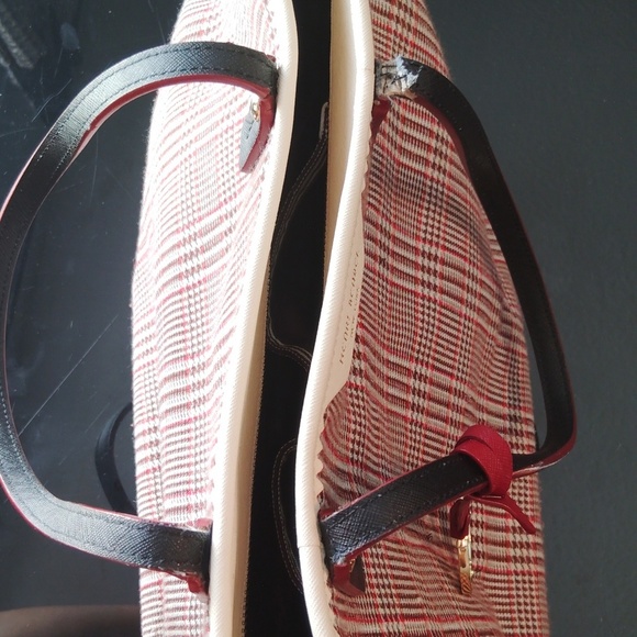 Henri Bendel New York Handbag - Picture 15 of 16